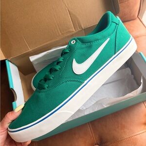 Nike SB Chron 2 Canvas – Malachite Green – Men’s Size 13